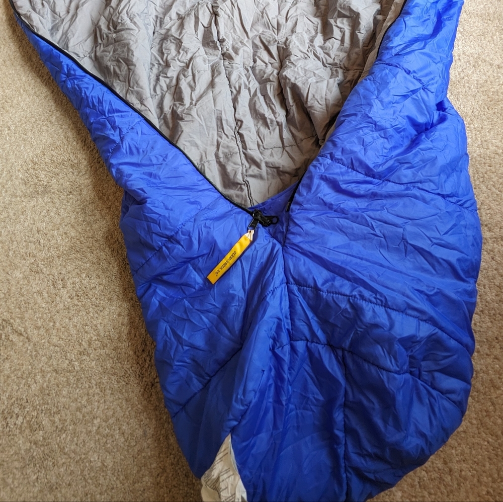 Kelty Clear Creek 20 degree mummy sleeping bag